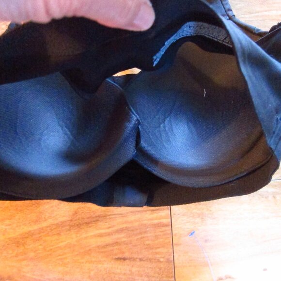 Victoria's Secret Black KNOCKOUT Front Zip Underwire Sports Bra size 34DDD - Picture 5 of 6